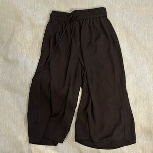 Aritzia Black Casual Pants Relaxed Fit